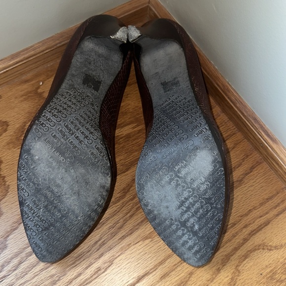 Calvin Klein heels sz 8.5 lightly used condition brown with snakeskin print - Picture 6 of 6